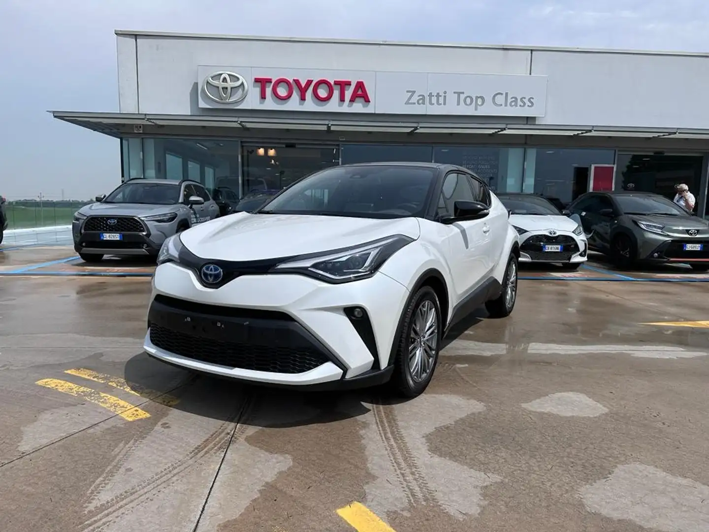 Toyota C-HR 2.0H LOUNGE MY23 Bianco - 1