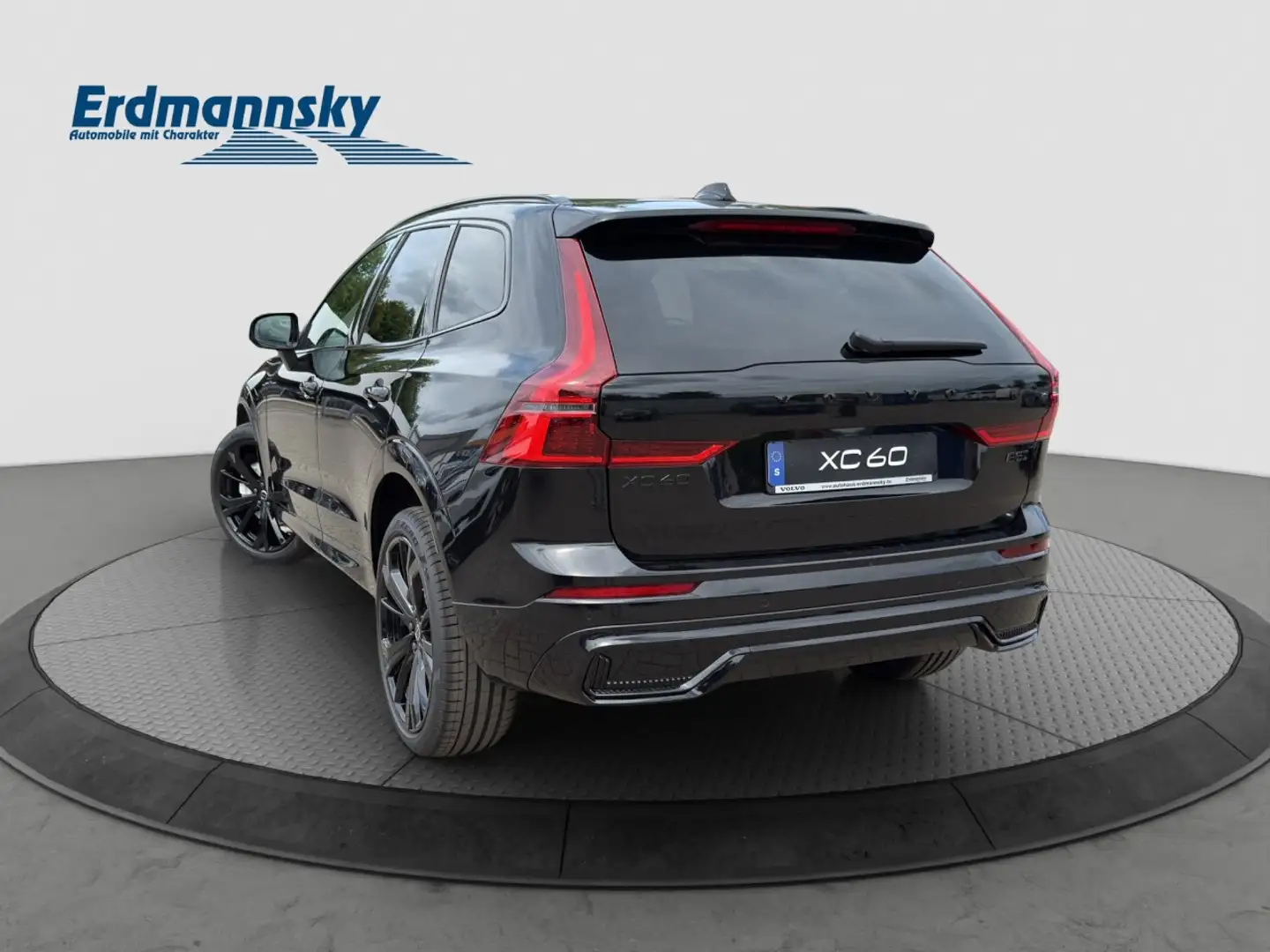 Volvo XC60 B5 AWD Plus Black Ed. Panorama-Glasdach Klima Noir - 2