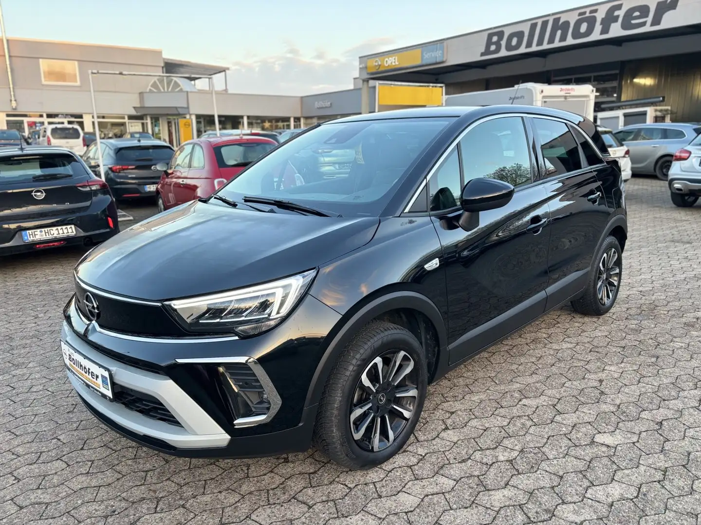 Opel Crossland Elegance AT/NAV/PDC vo+hi+Cam/SHZ+LHZ+bzb.Frontsch Noir - 1