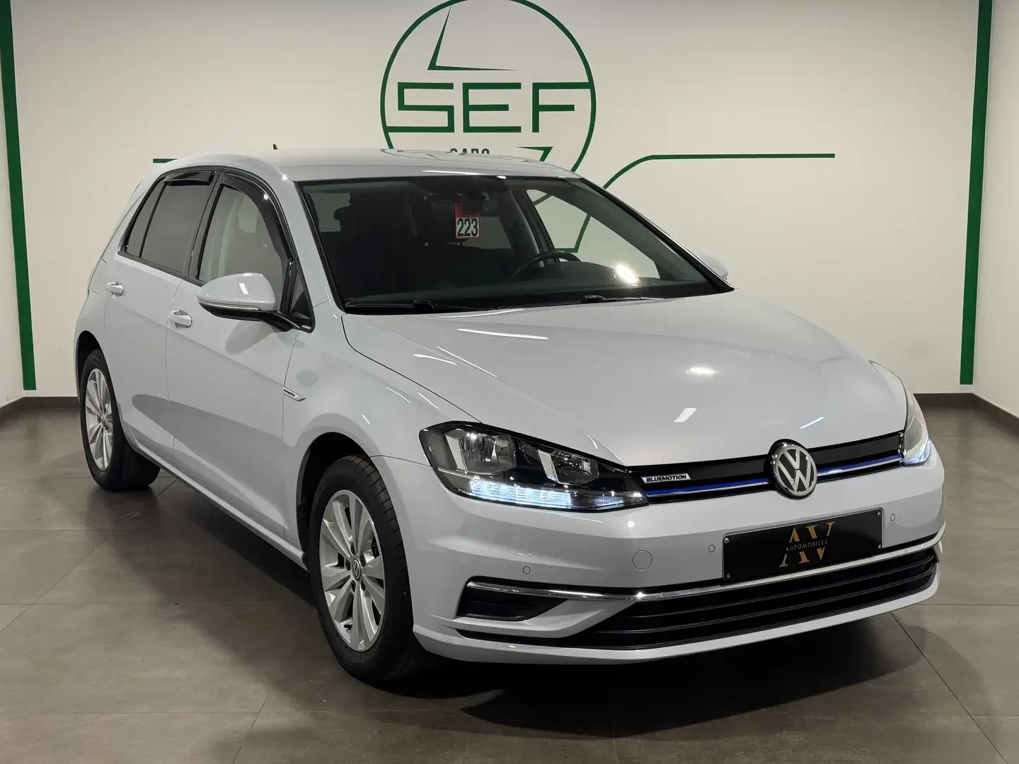 Volkswagen Golf * 1.4 Essence Grand Reservoir / CNG ** Highline ** Blanc - 2