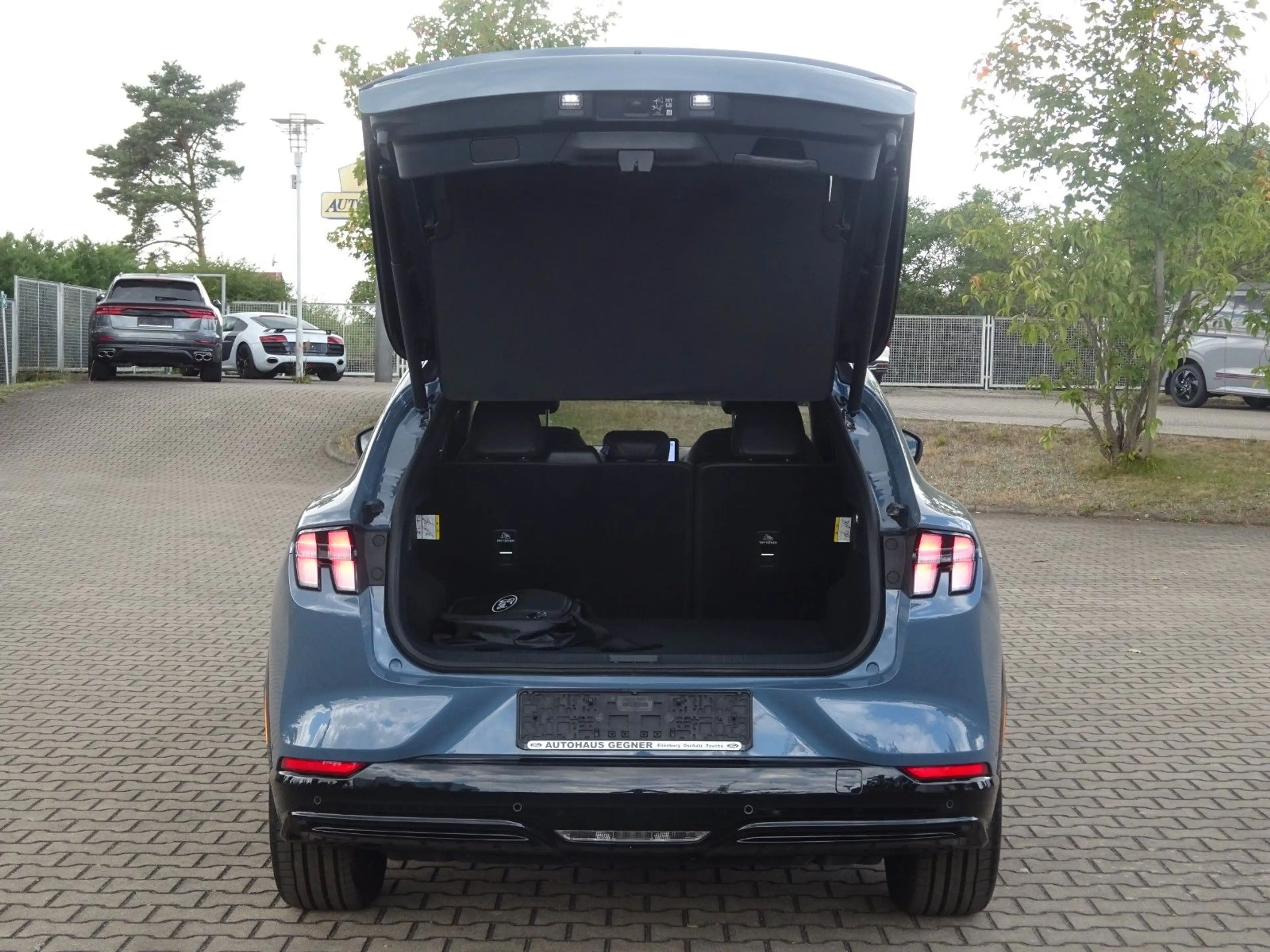 Ford Mustang Mach-E AWD Premium Pano B&O Navi — photo 5