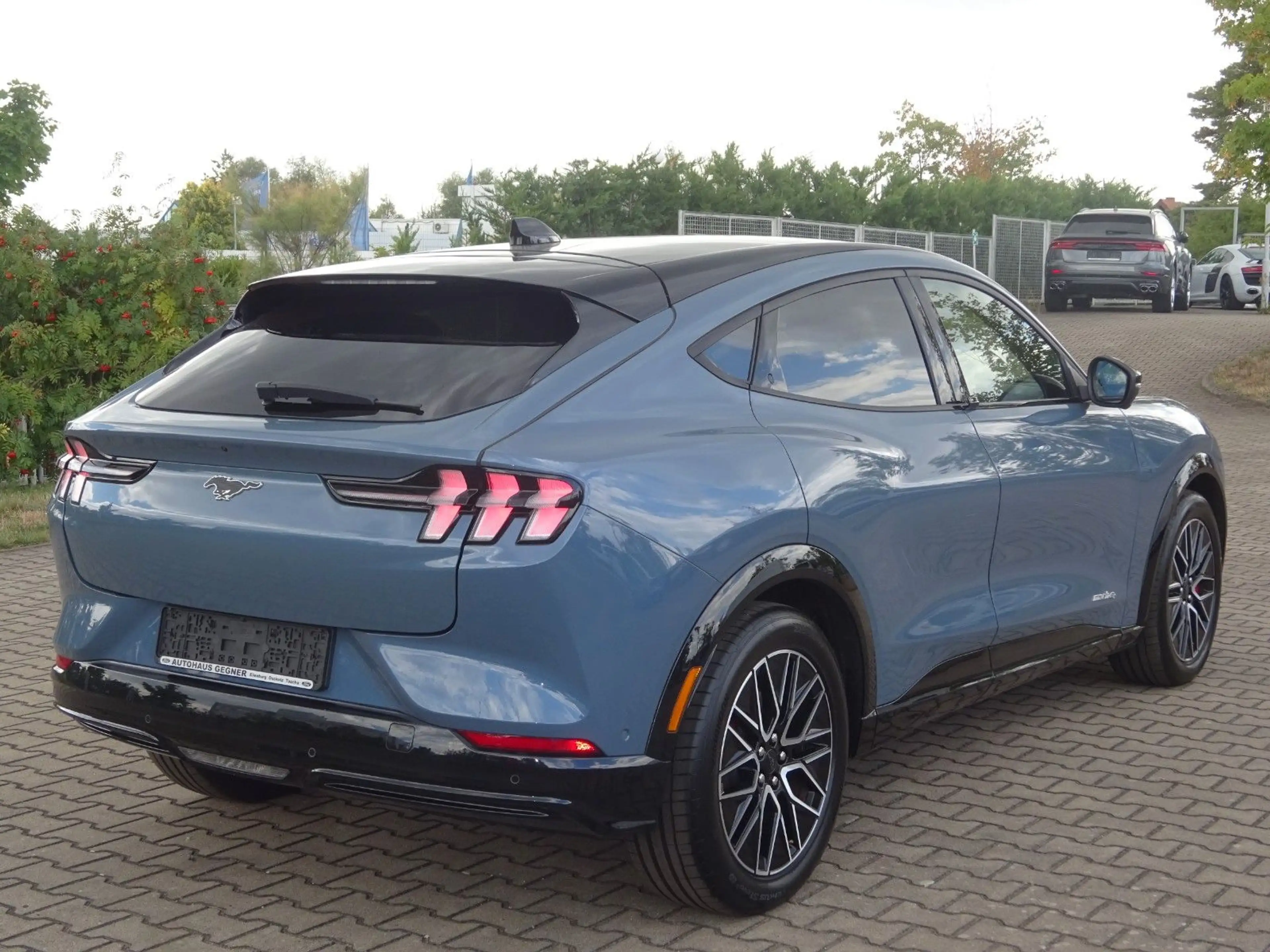 Ford Mustang Mach-E AWD Premium Pano B&O Navi — photo 9