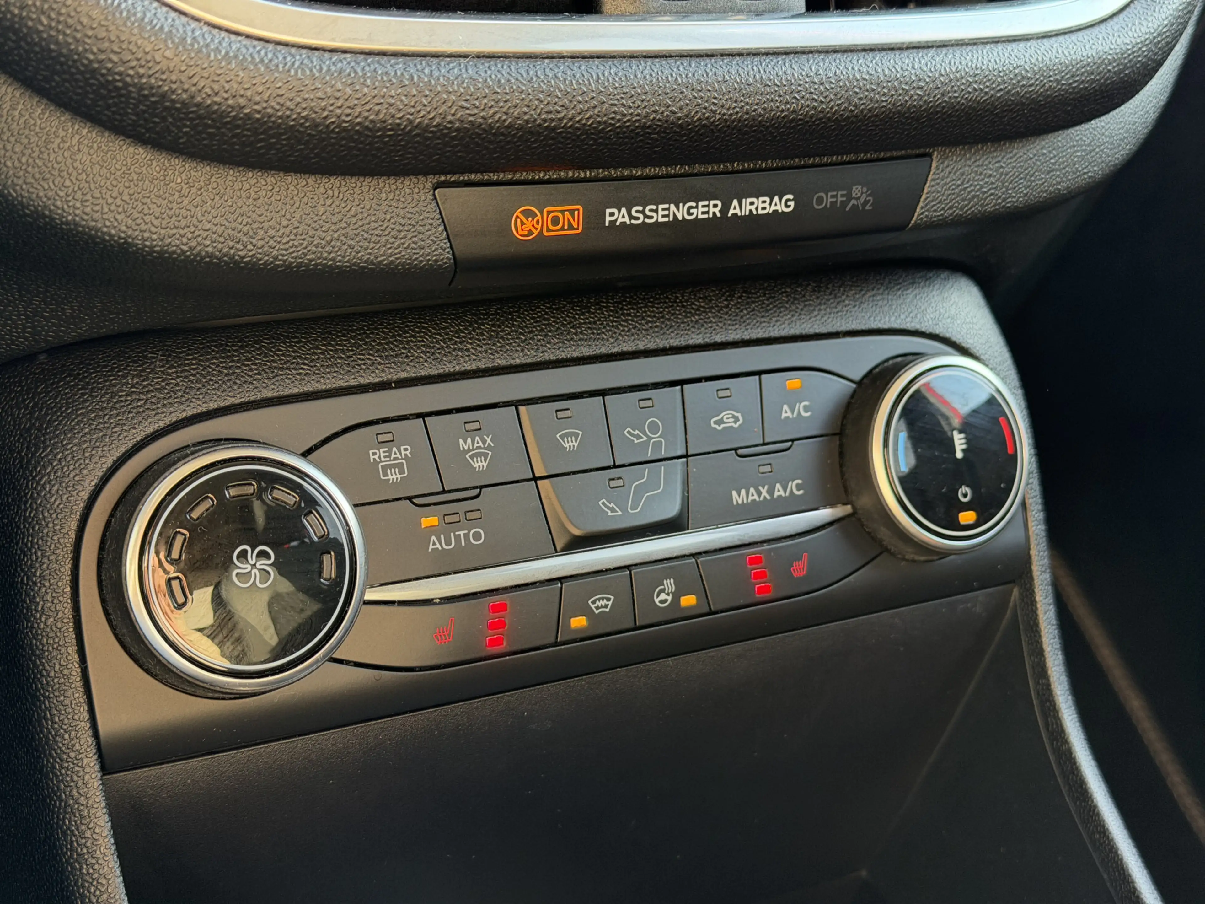 Ford Fiesta 1.0 EcoBoost Hybrid Titanium X | STOEL/STUURVERW. — photo 14