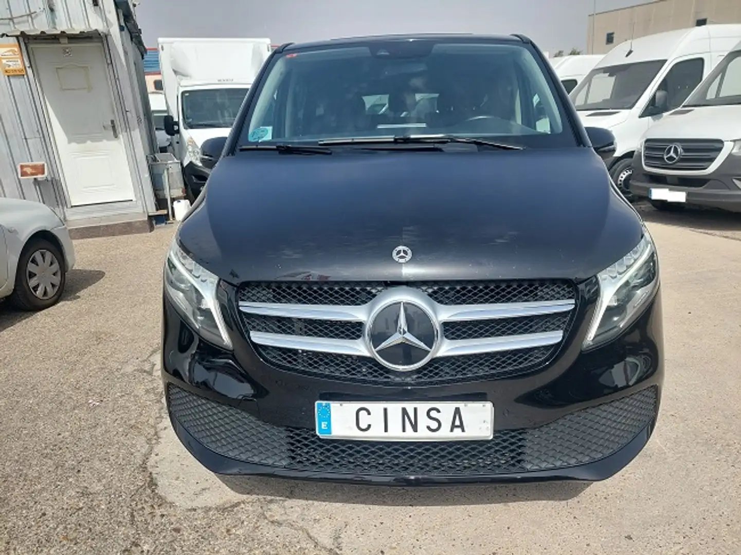 Mercedes-Benz V 220 220d Largo Avantgarde Negro - 2