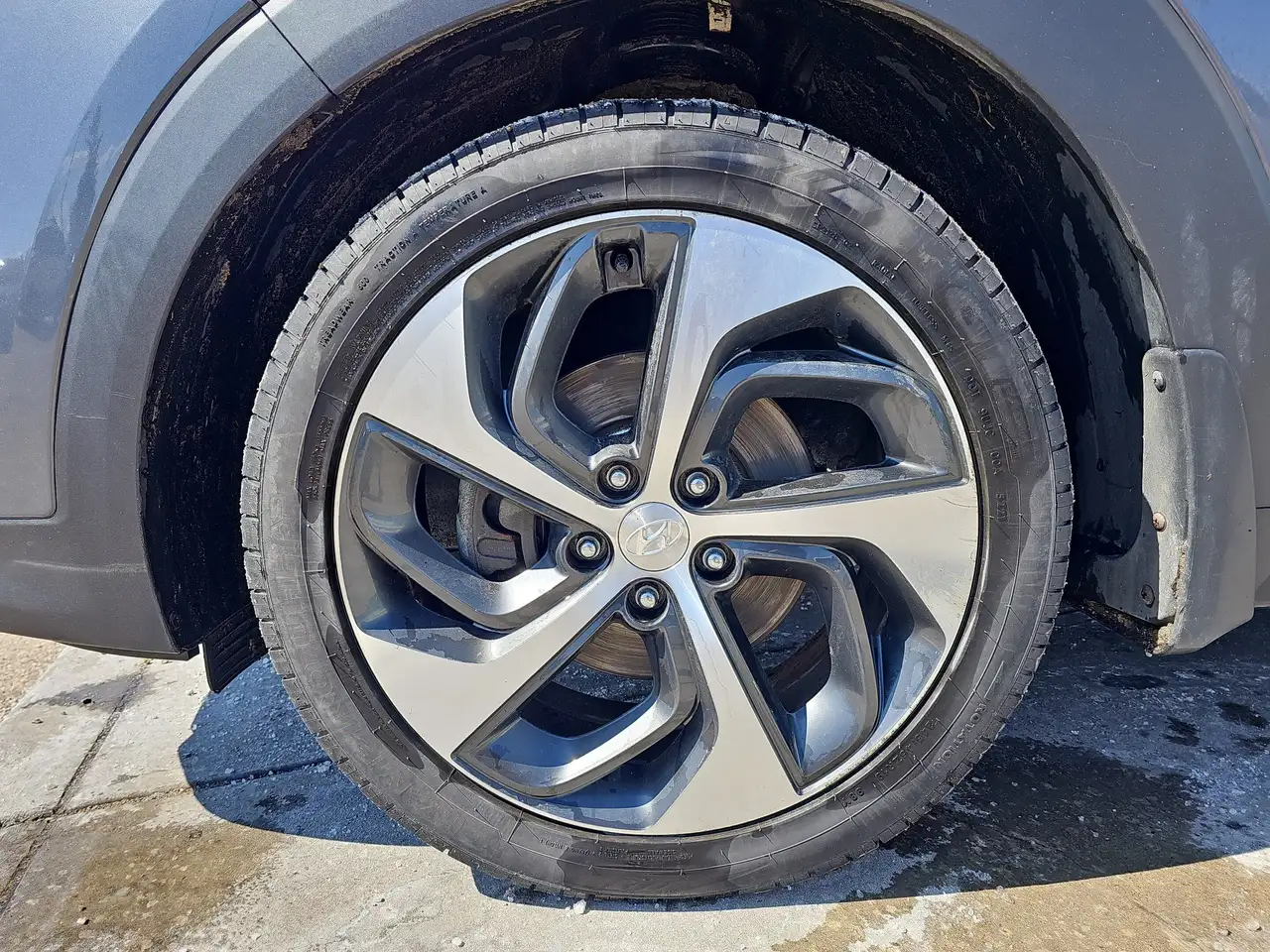 Hyundai TUCSON снимка Hyundai TUCSON