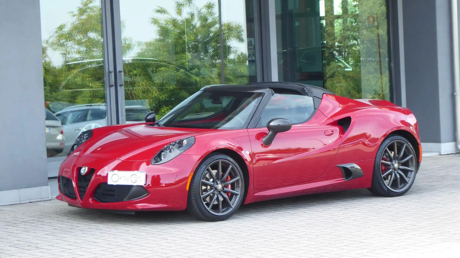 Alfa Romeo 4C 1750 TBi Spider Rosso - 1
