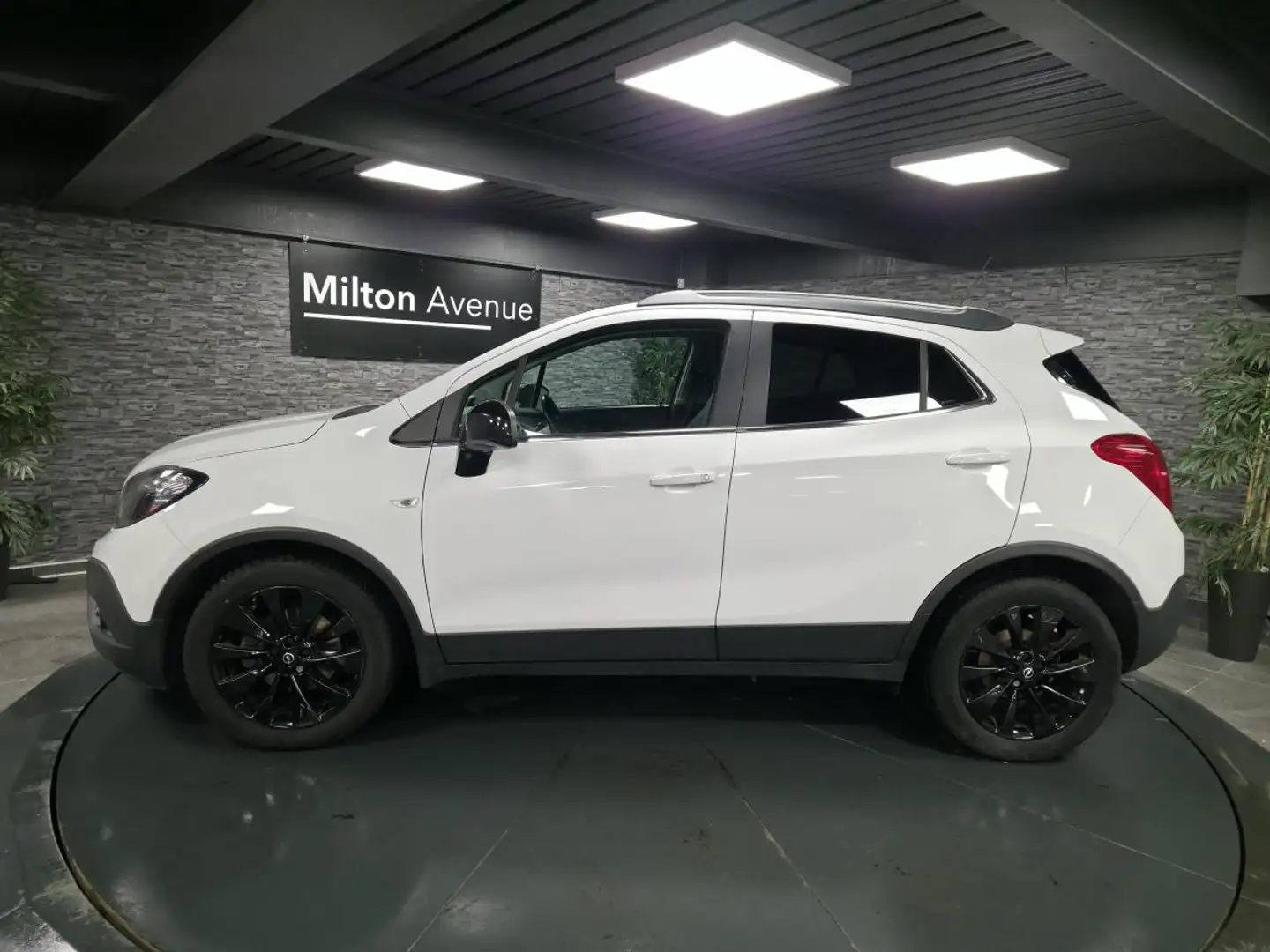 Opel Mokka Mokka 1.4i Turbo - 140 - 4x2 - S\u0026S  Cosmo PHASE 1 Blanc - 2