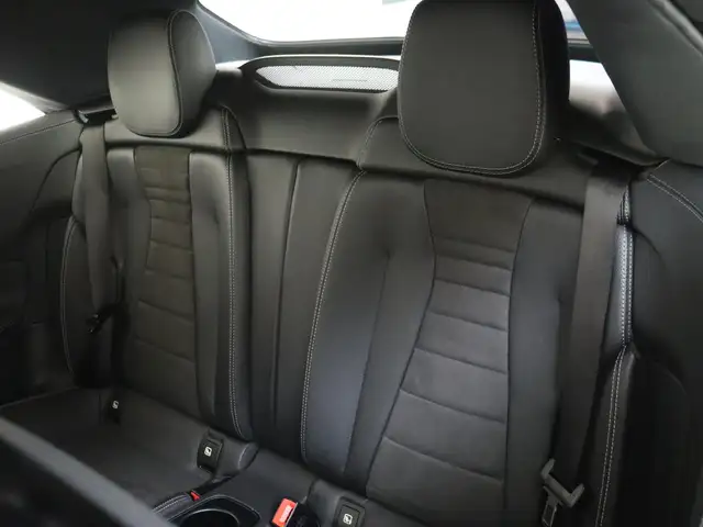 Mercedes-Benz E-Class view 14