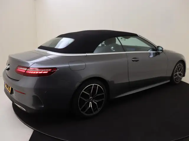 Mercedes-Benz E-Class view 5