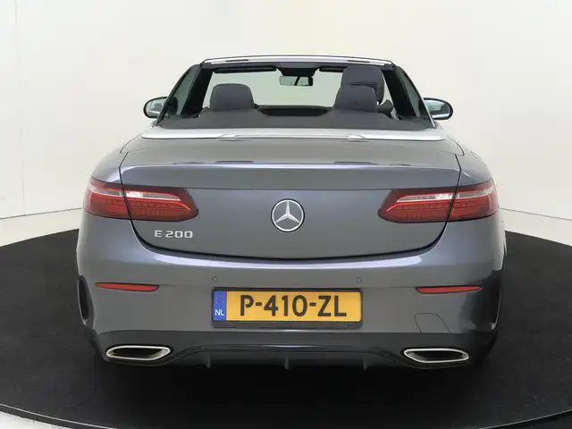 Mercedes-Benz E-Class view 7