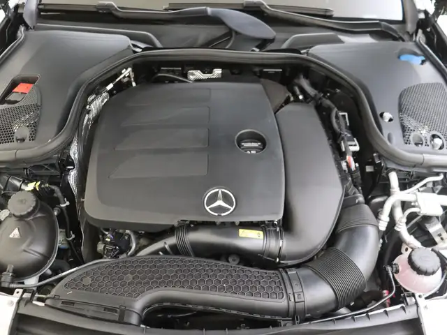 Mercedes-Benz E-Class view 11
