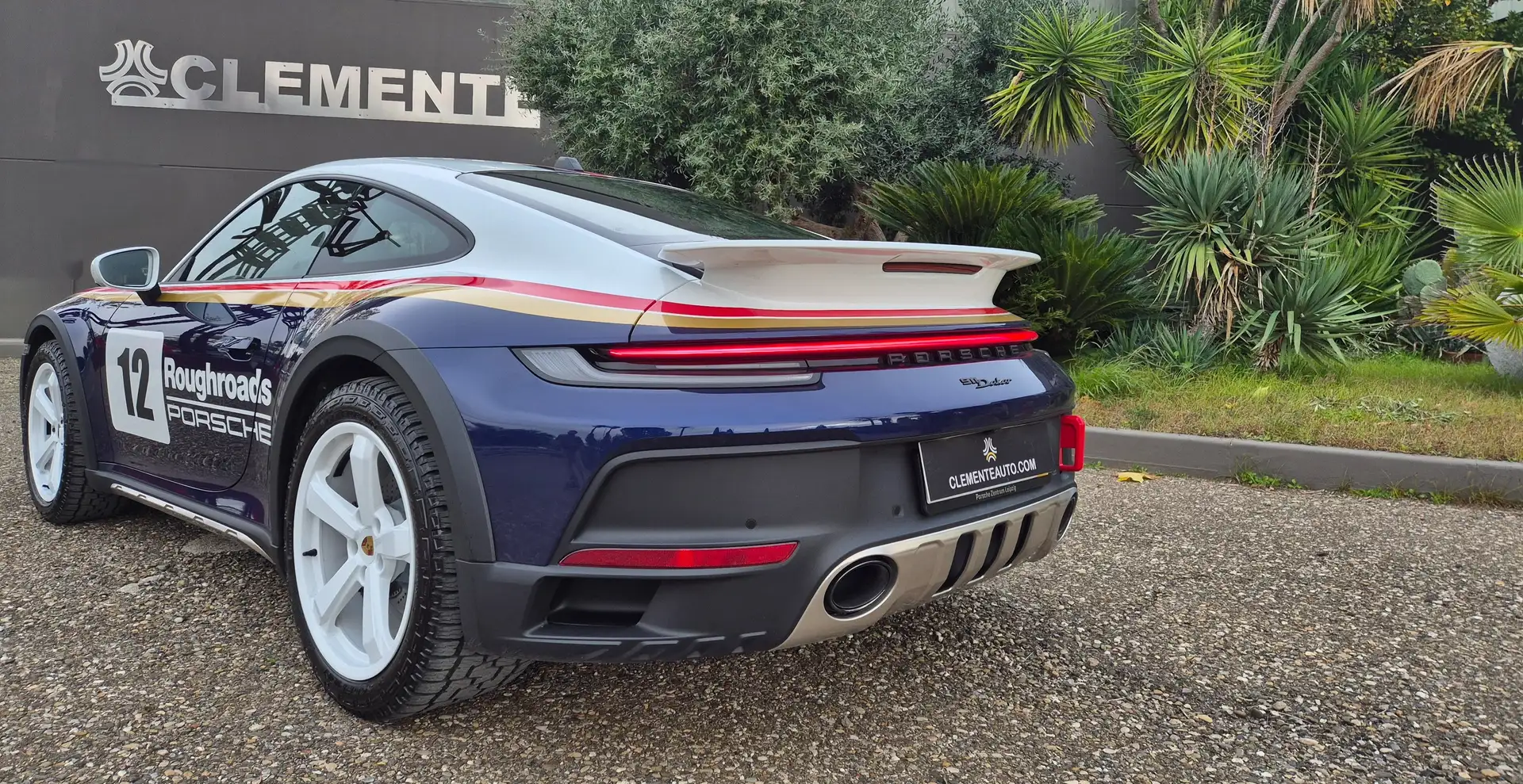 Porsche 992 911  Dakar Blanc - 1