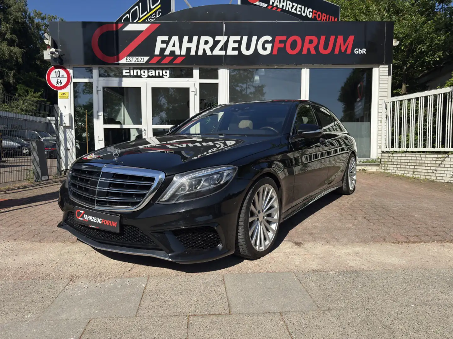 Mercedes-Benz S 500 L Chauffeur-Paket*Burmester*Nappa*Pano*TV Noir - 1