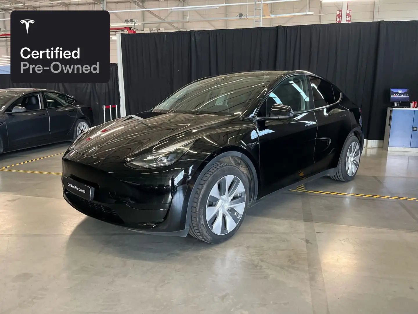 Tesla Model Y Rear-Wheel Drive "Certified Pre-Owned" Zwart - 1