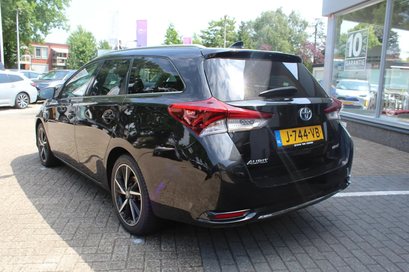 Toyota Auris Touring Sports 1.8 HYBRID DYNAMIC KEYLESS STOELVER Schwarz - 2