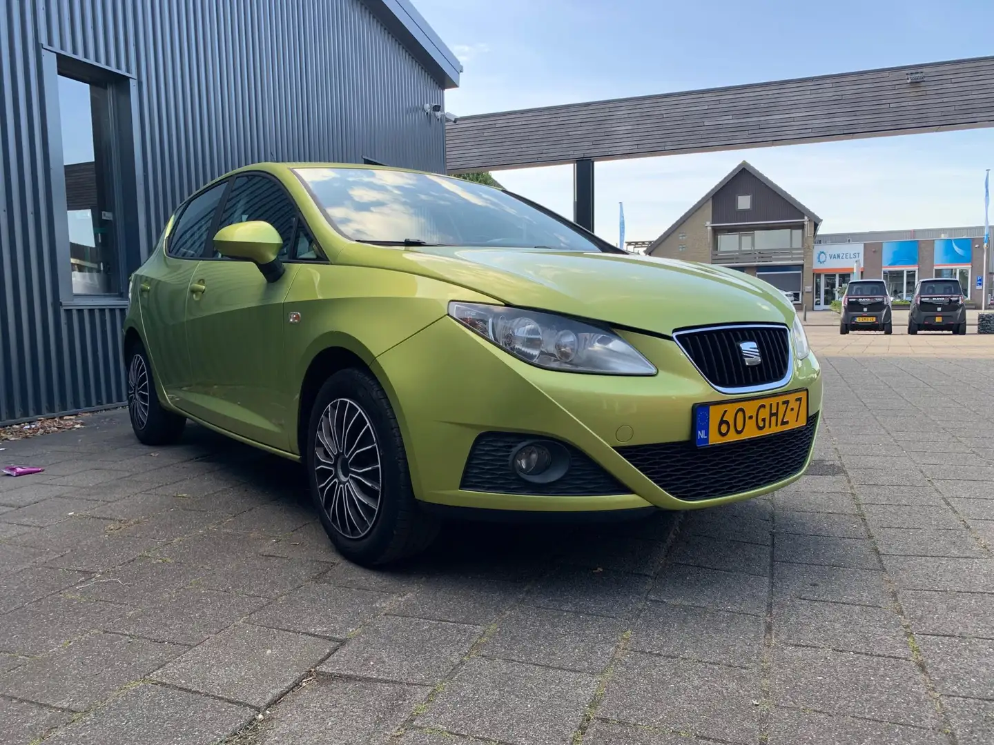 SEAT Ibiza 1.4 Stylance, NAP, DISTR VERV, CRUISE, AIRCO! Jaune - 2