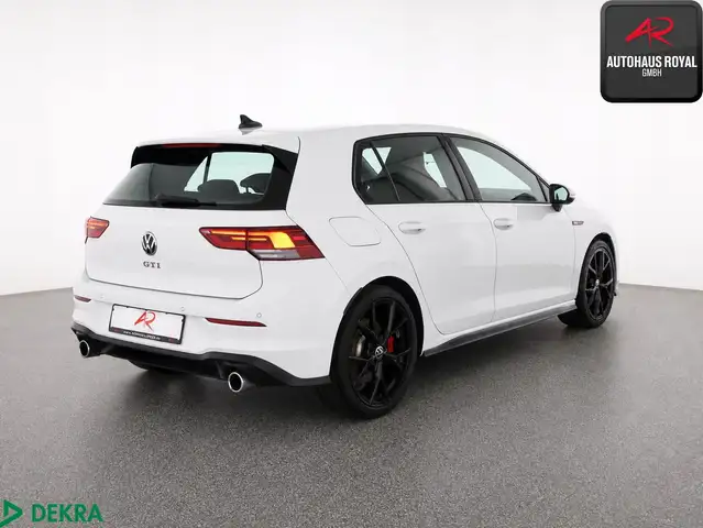 Volkswagen Golf view 5