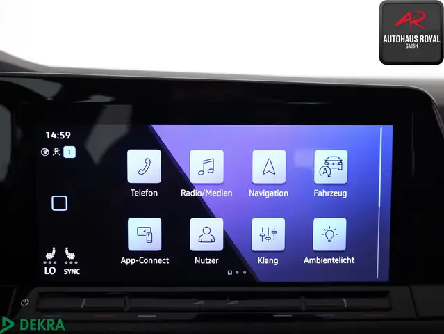 Volkswagen Golf view 21