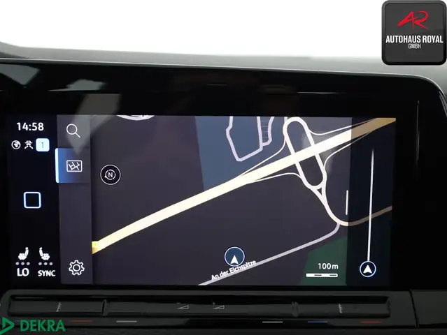 Volkswagen Golf view 17