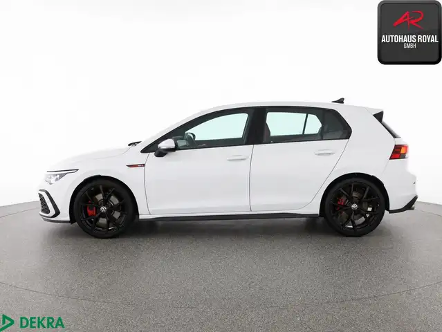 Volkswagen Golf view 2