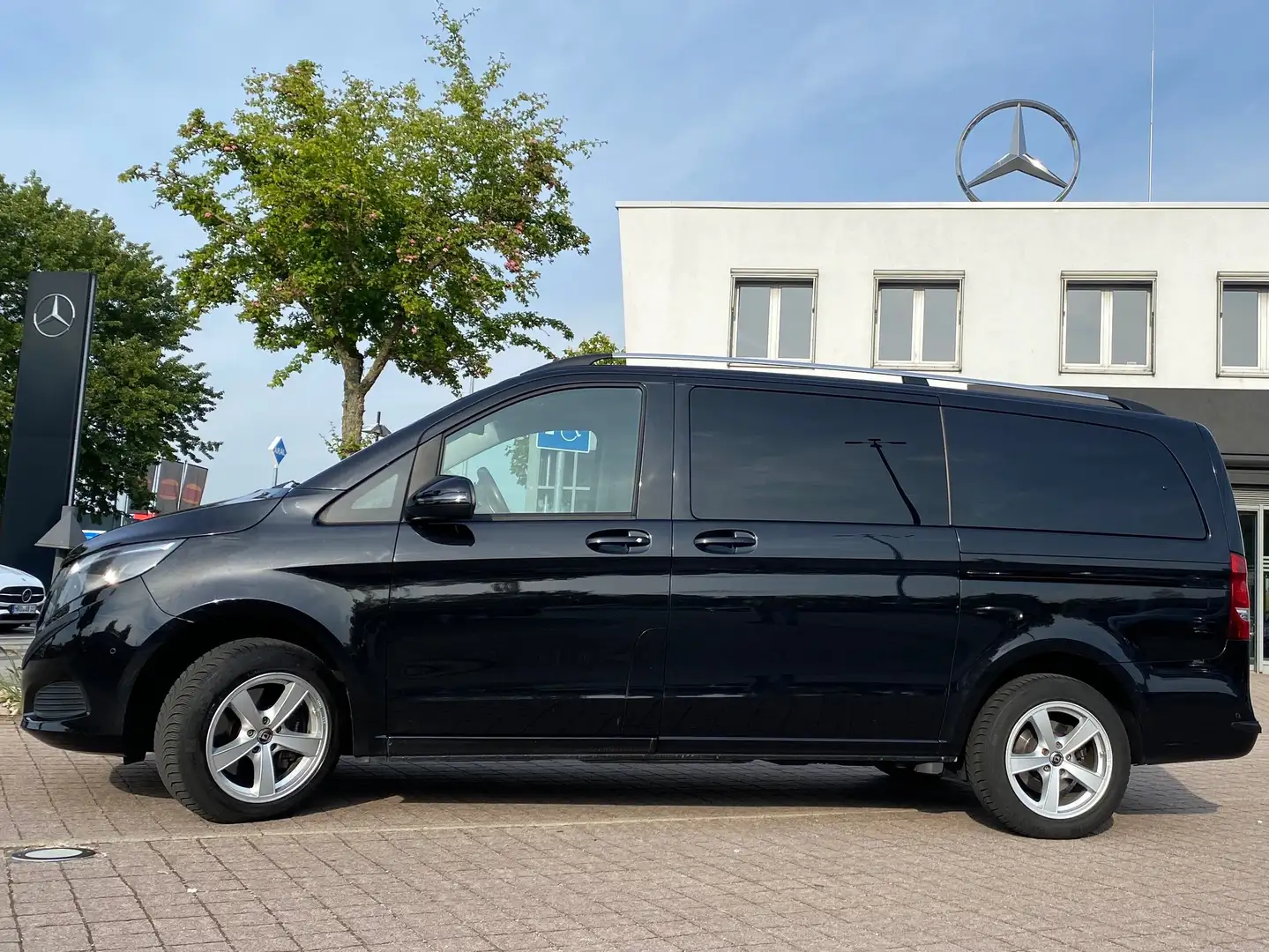 Mercedes-Benz V 250 V 250 d lang 7G-TRONIC Avantgarde Night Edition Negro - 1