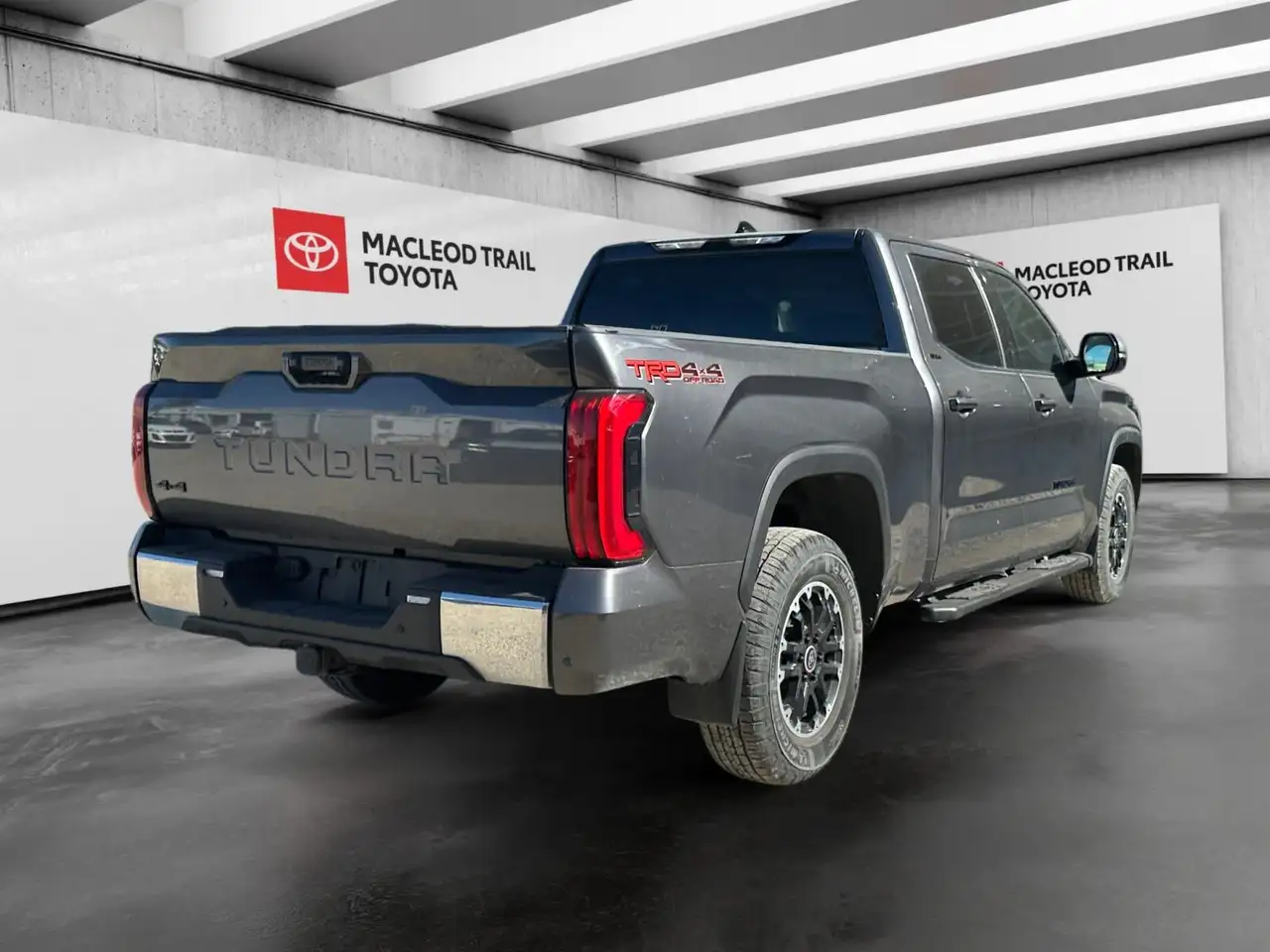 Toyota Tundra снимка Toyota Tundra