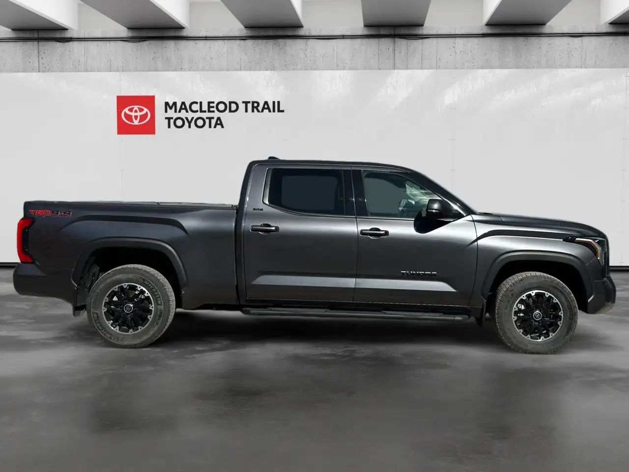 Toyota Tundra снимка Toyota Tundra