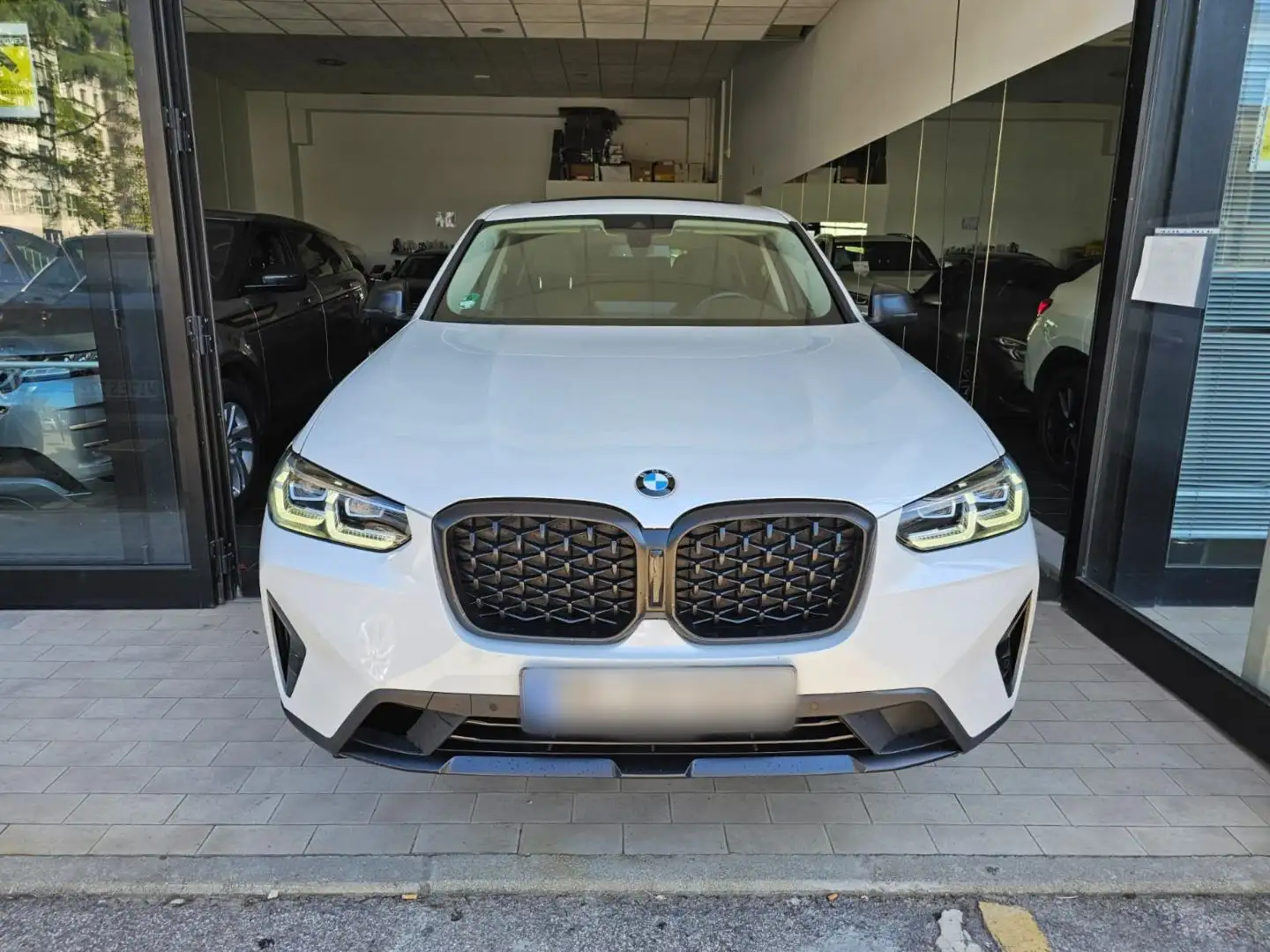 BMW X4 Xdrive 20d mhev Tetto cam Nav msport Weiß - 2