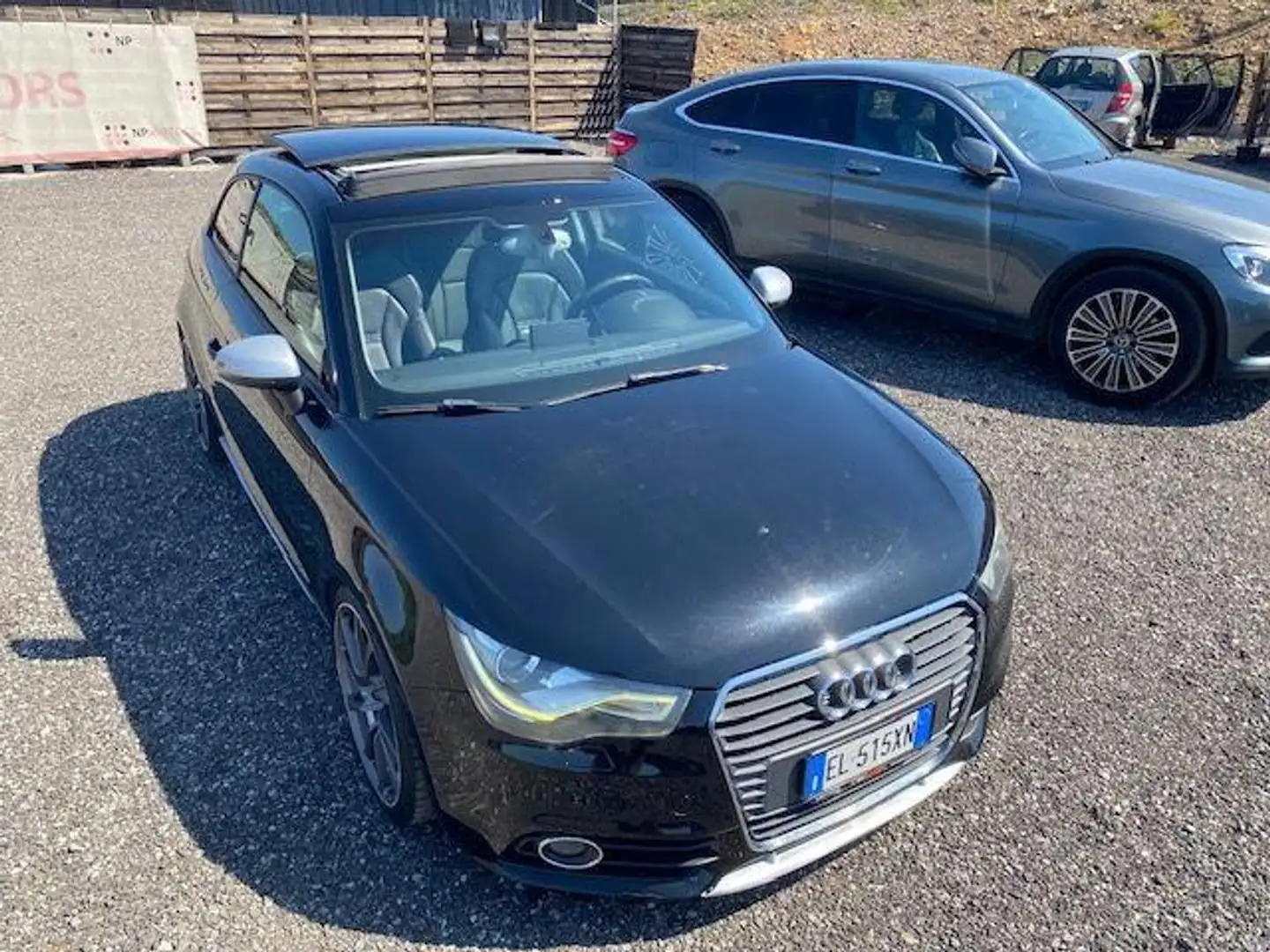 Audi A1 1.6 TDI Attraction Zwart - 1