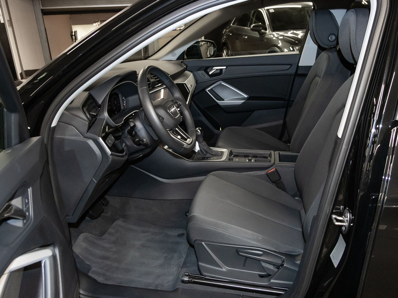 Audi Q3 35 TFSI CarPlay Klima LED — photo 13