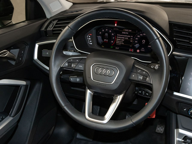 Audi Q3 35 TFSI CarPlay Klima LED — photo 11
