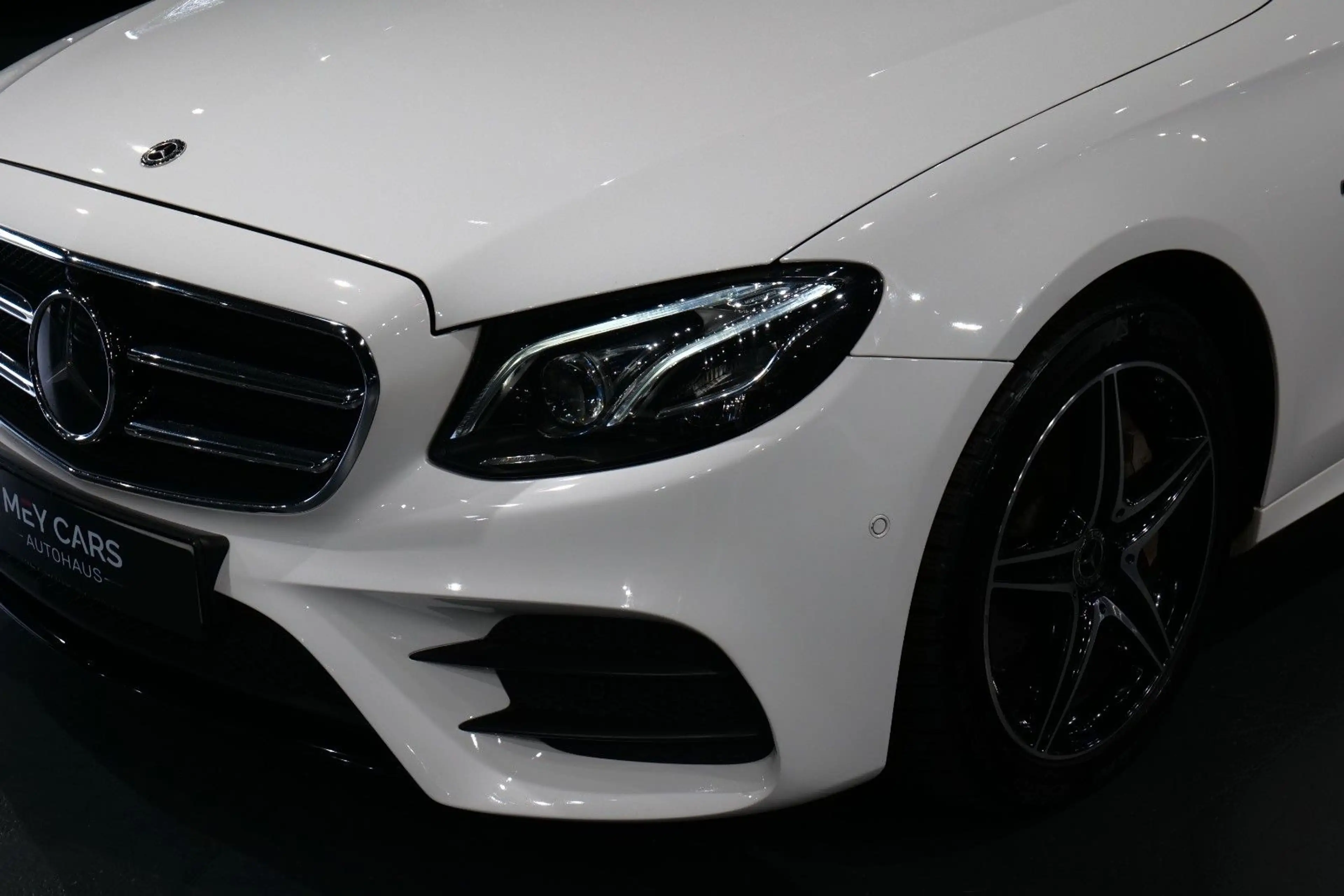 Mercedes-Benz E 300 de Limousine*AMG Sport*Pano*360*Burmester* — photo 4