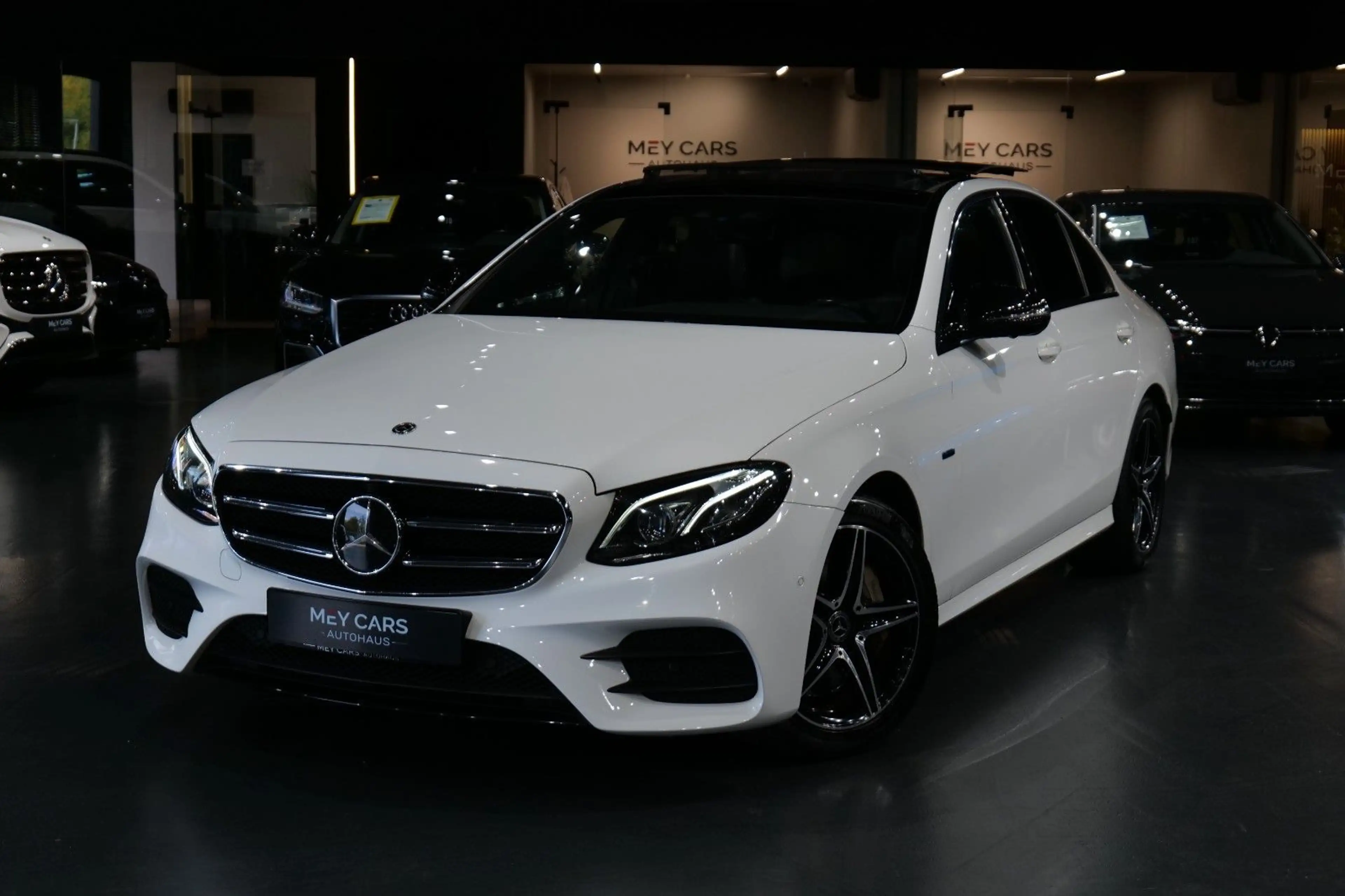 Mercedes-Benz E 300 de Limousine*AMG Sport*Pano*360*Burmester*