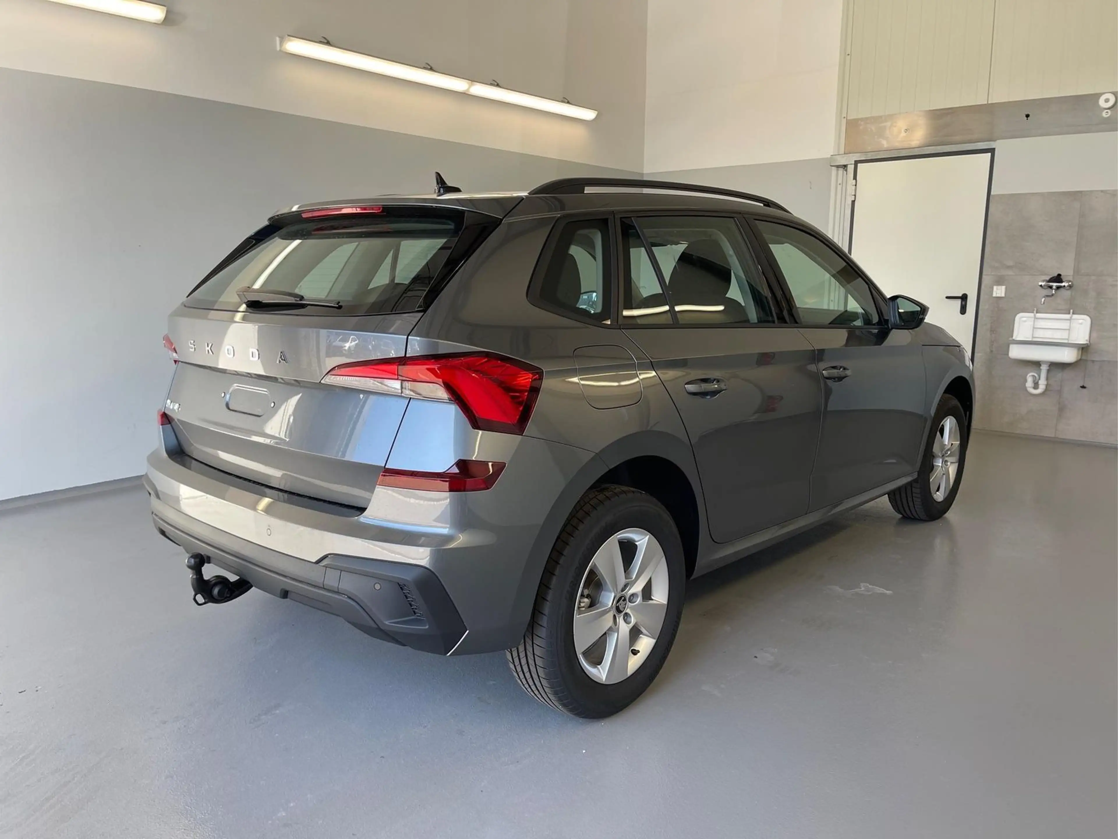 Skoda Kamiq 1.0 TSI DSG AHK+Alu16+Sitzheizung+AppCo... — photo 4