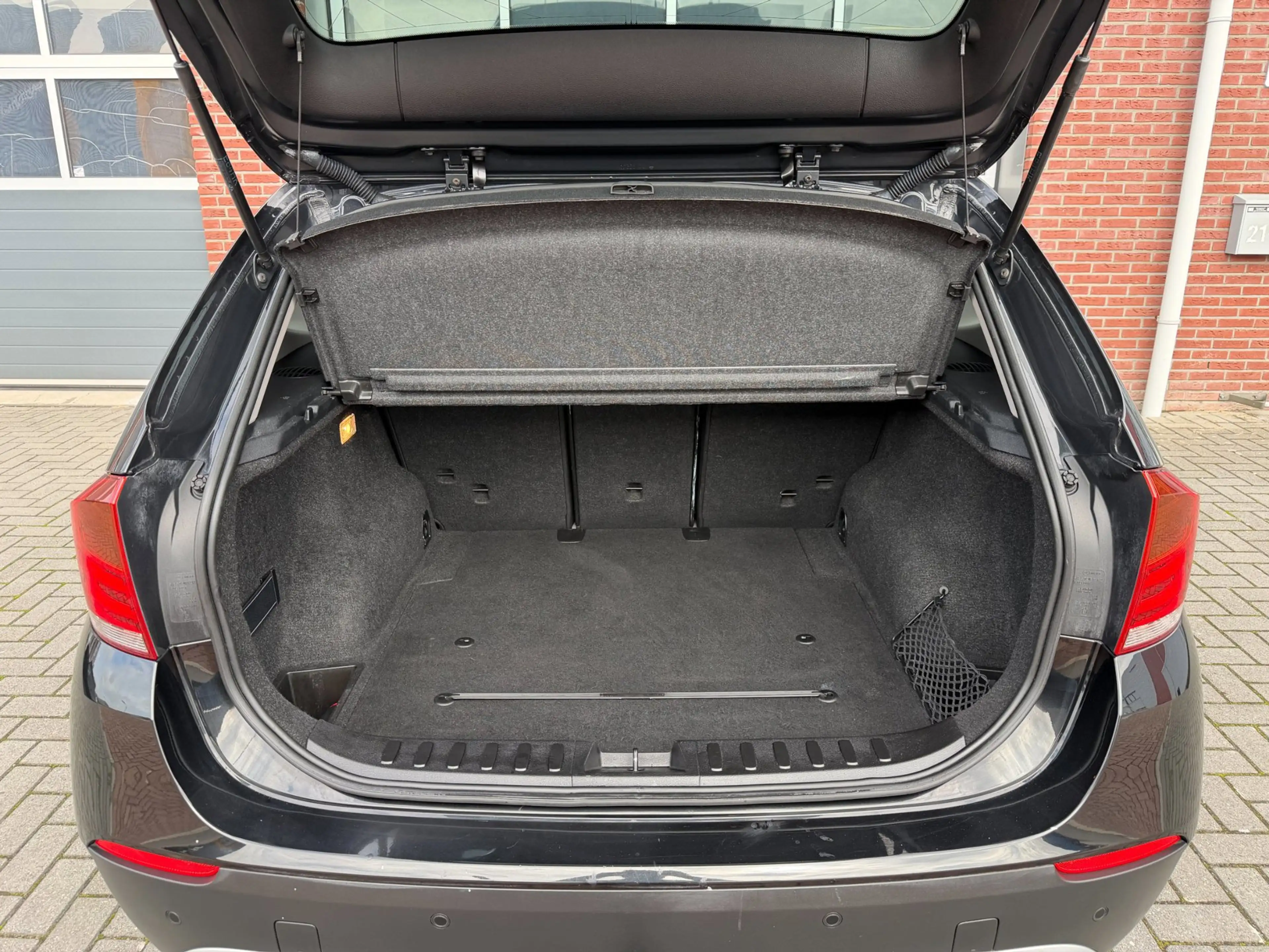 BMW X1 SDrive18i Executive Xenon Leder Trekhaak Navi Stoe — photo 9