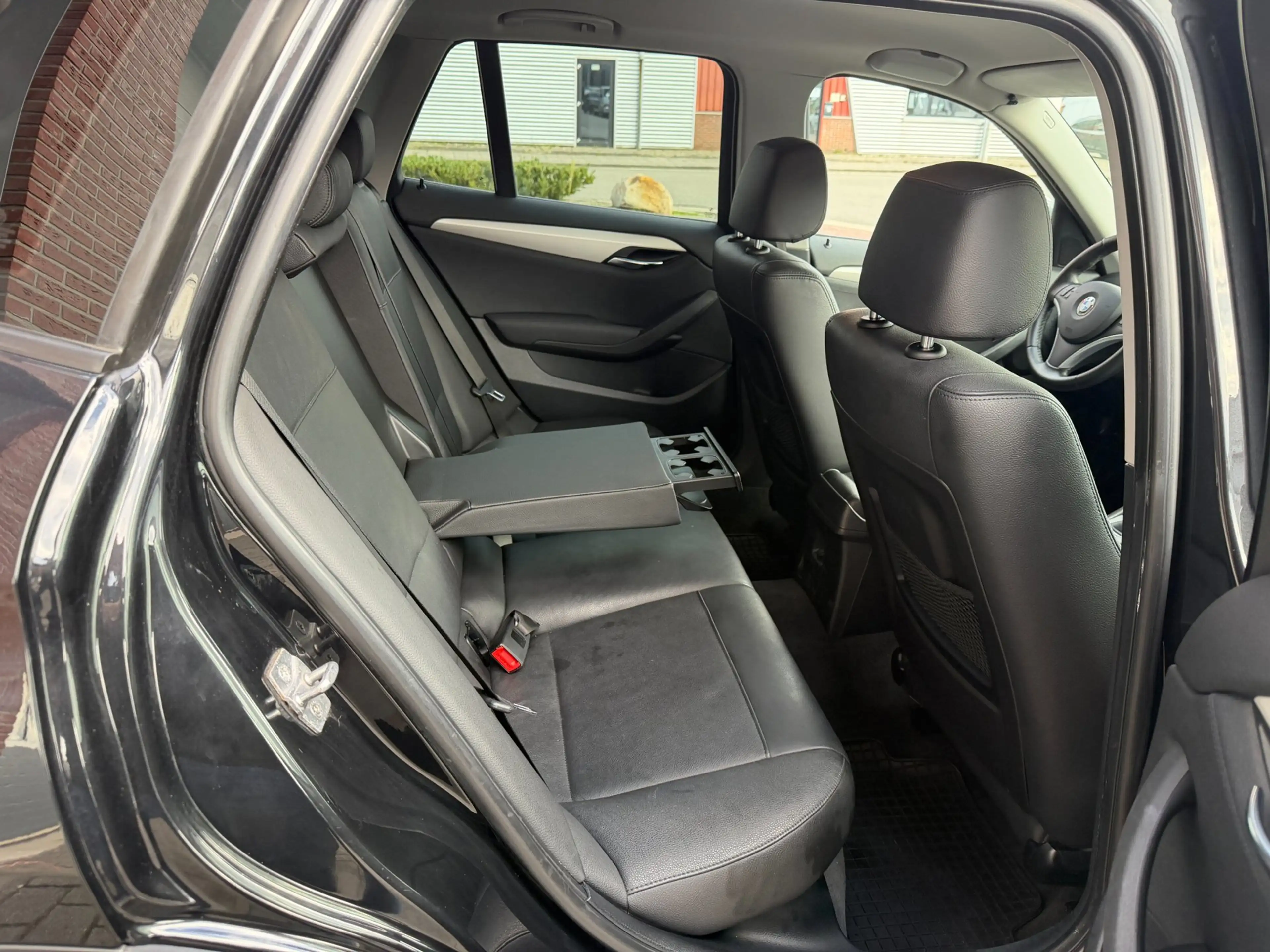 BMW X1 SDrive18i Executive Xenon Leder Trekhaak Navi Stoe — photo 18