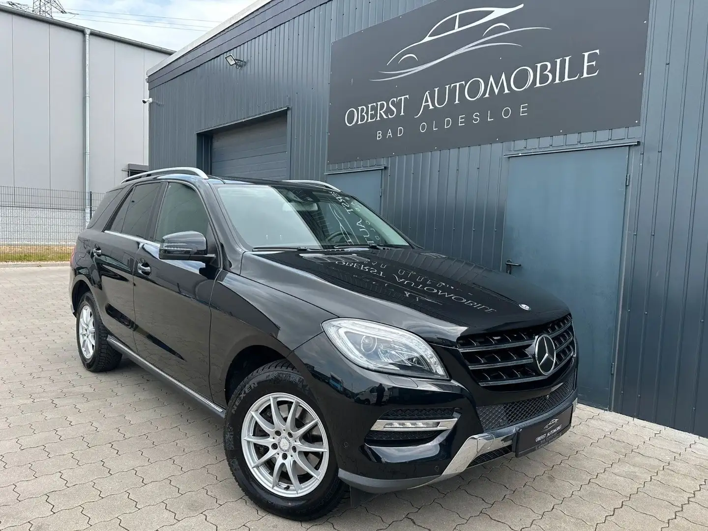 Mercedes-Benz ML 350 350 CDI BlueTec*Tüv Neu*2.Hand*Allrad* Schwarz - 1