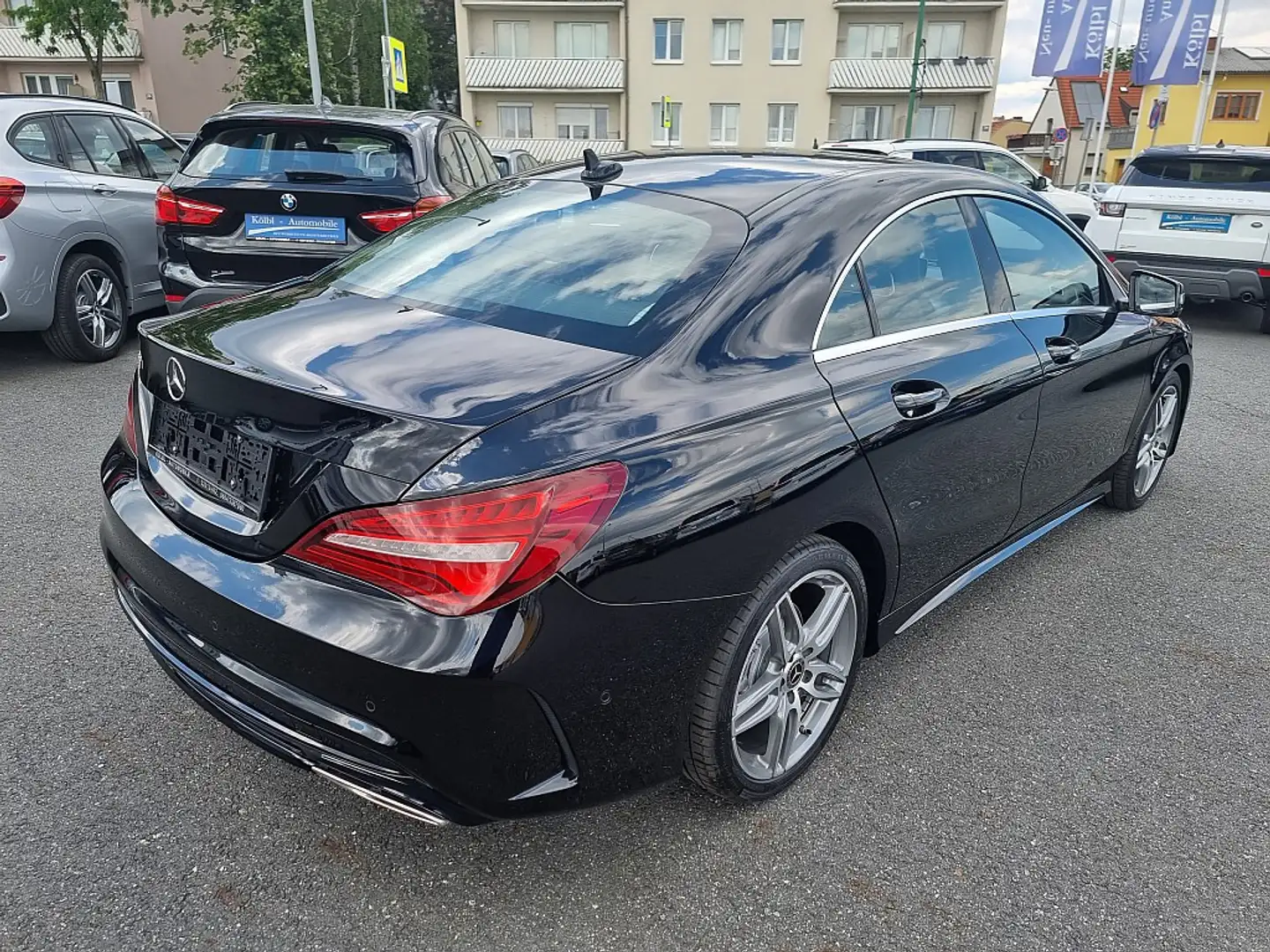 Mercedes-Benz CLA 220 d Aut. Schwarz - 2