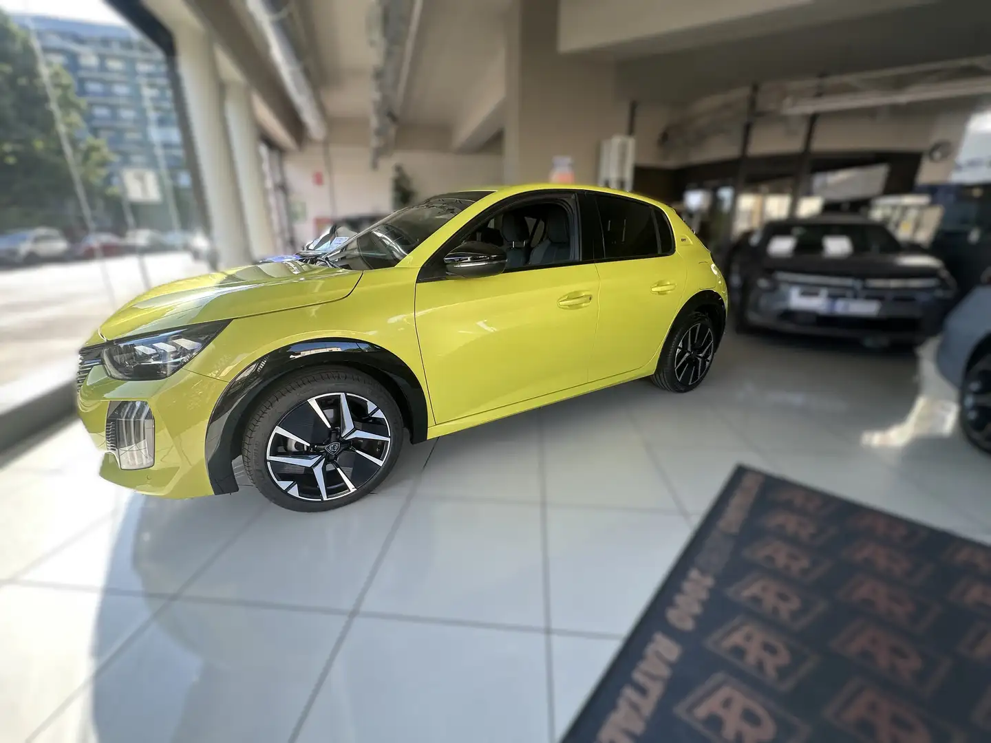 Peugeot 208 208 II 2023 1.2 puretech GT pack Giallo - 1