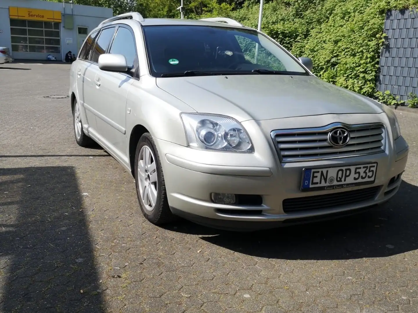 Toyota Avensis 1.8 Combi linea sol Silber - 1