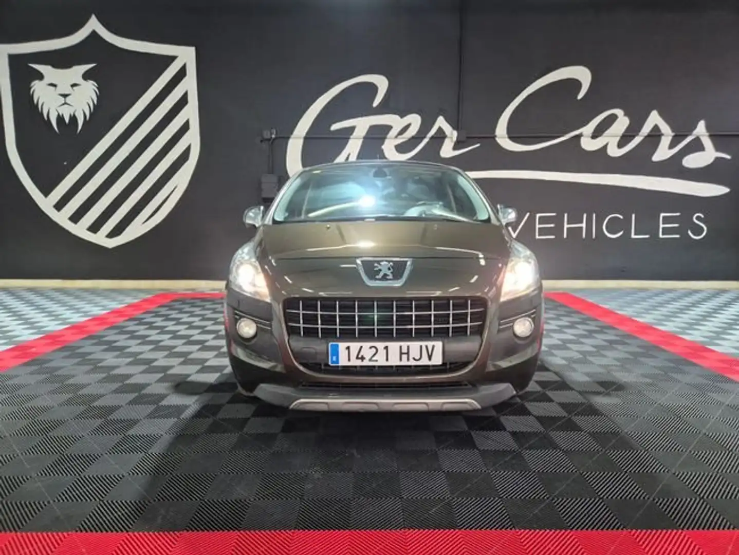 Peugeot 3008 2.0HDI 150CV ALLURE Marrón - 2