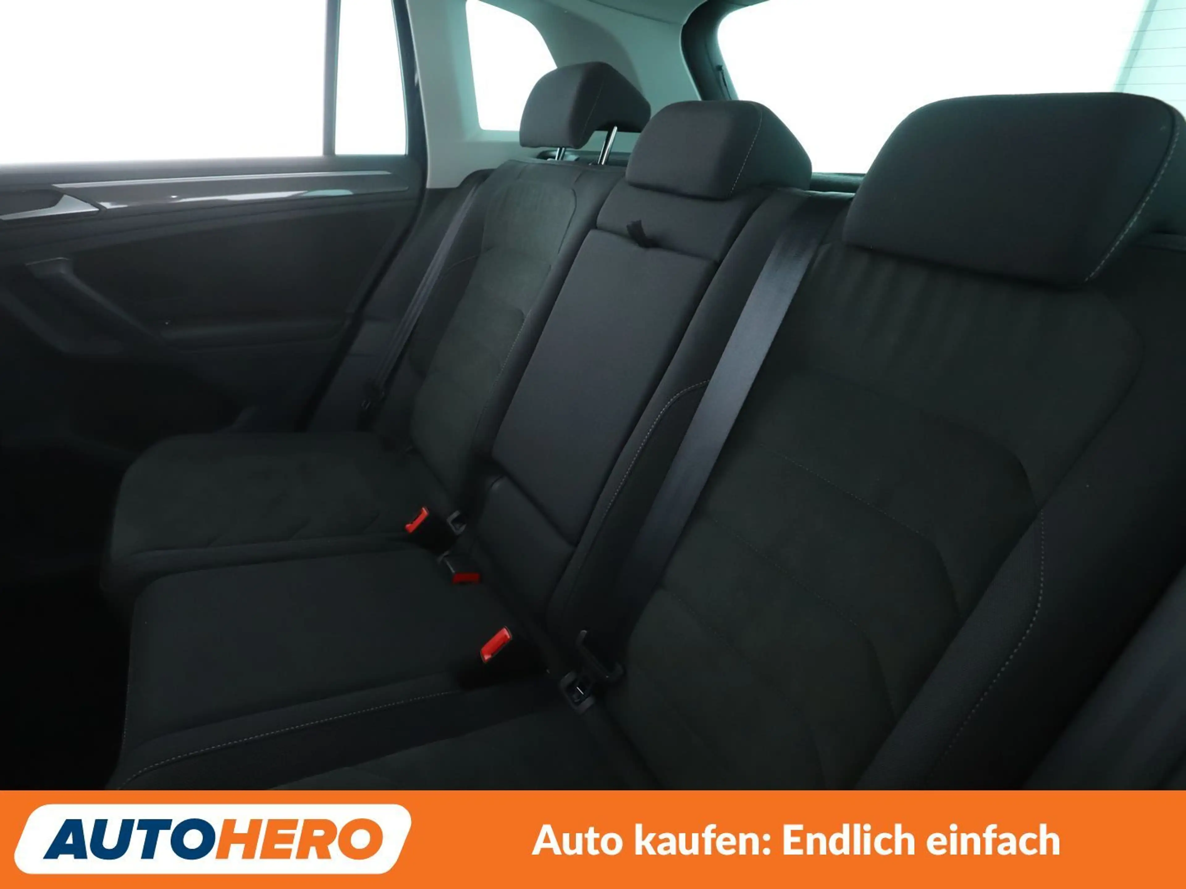 Volkswagen Tiguan 2.0 TDI Highline BlueMotion Tech*NAVI* — photo 14