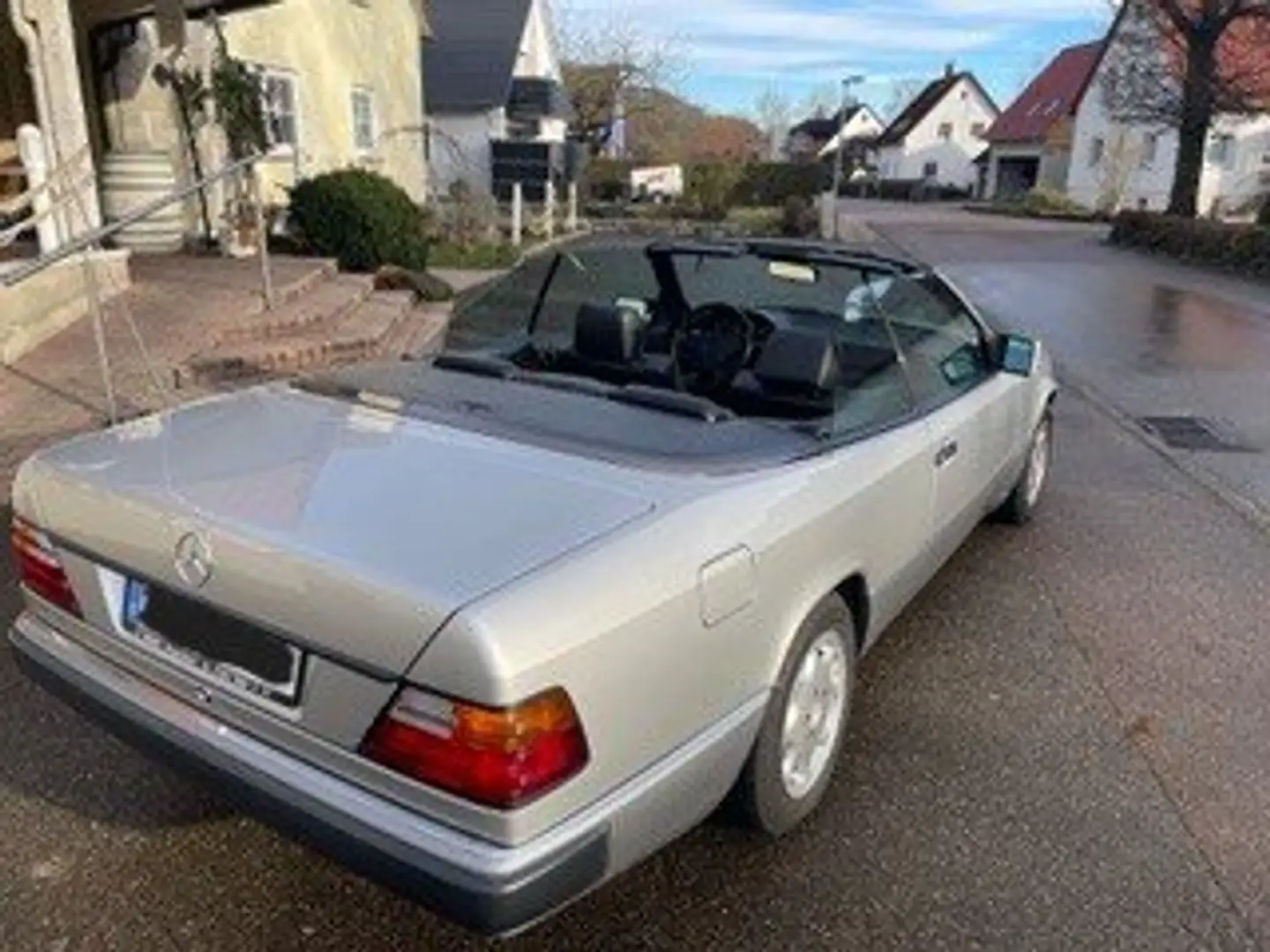 Mercedes-Benz Baureihe 124 300 CE-24, Cabriolet, 6-Zyl, Automatik Plateado - 2