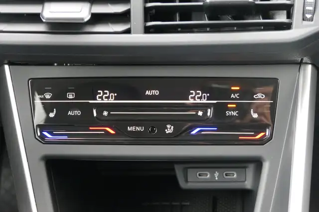 Volkswagen Polo view 14