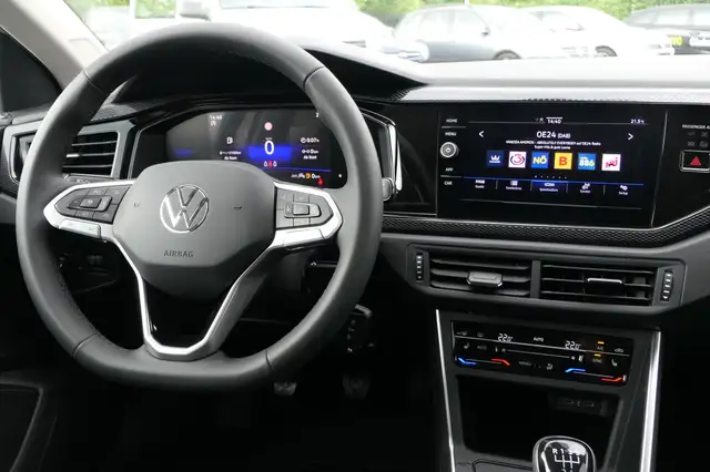 Volkswagen Polo view 9