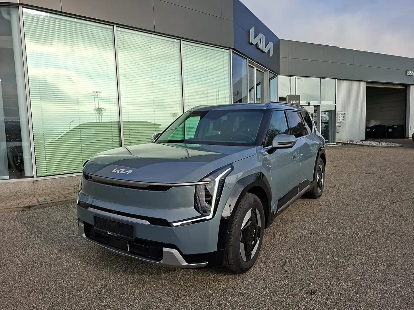 Kia EV9 RWD 99.8kWh Earth Aut. Grün - 1