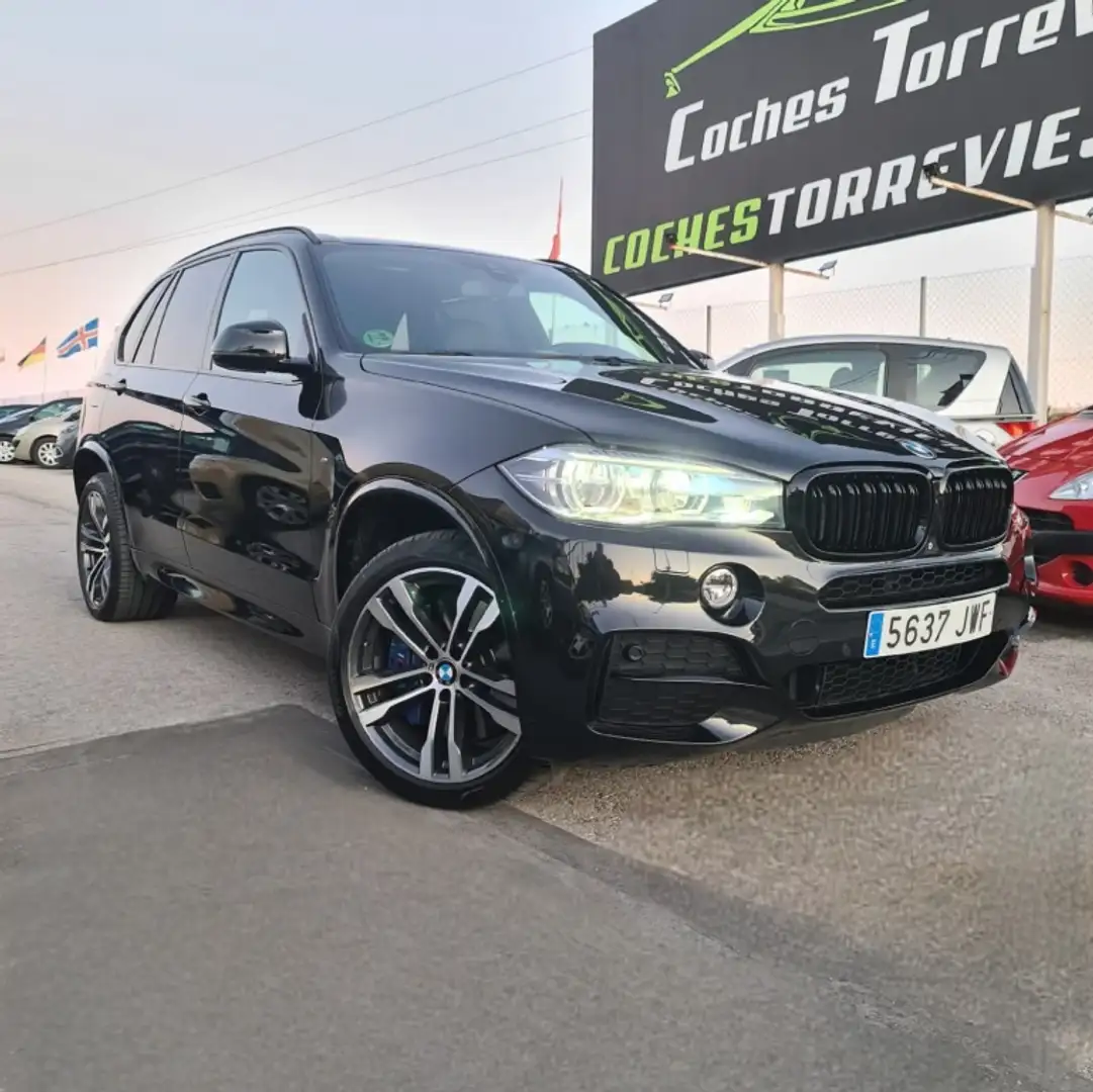 BMW X5 M M50dA Noir - 1