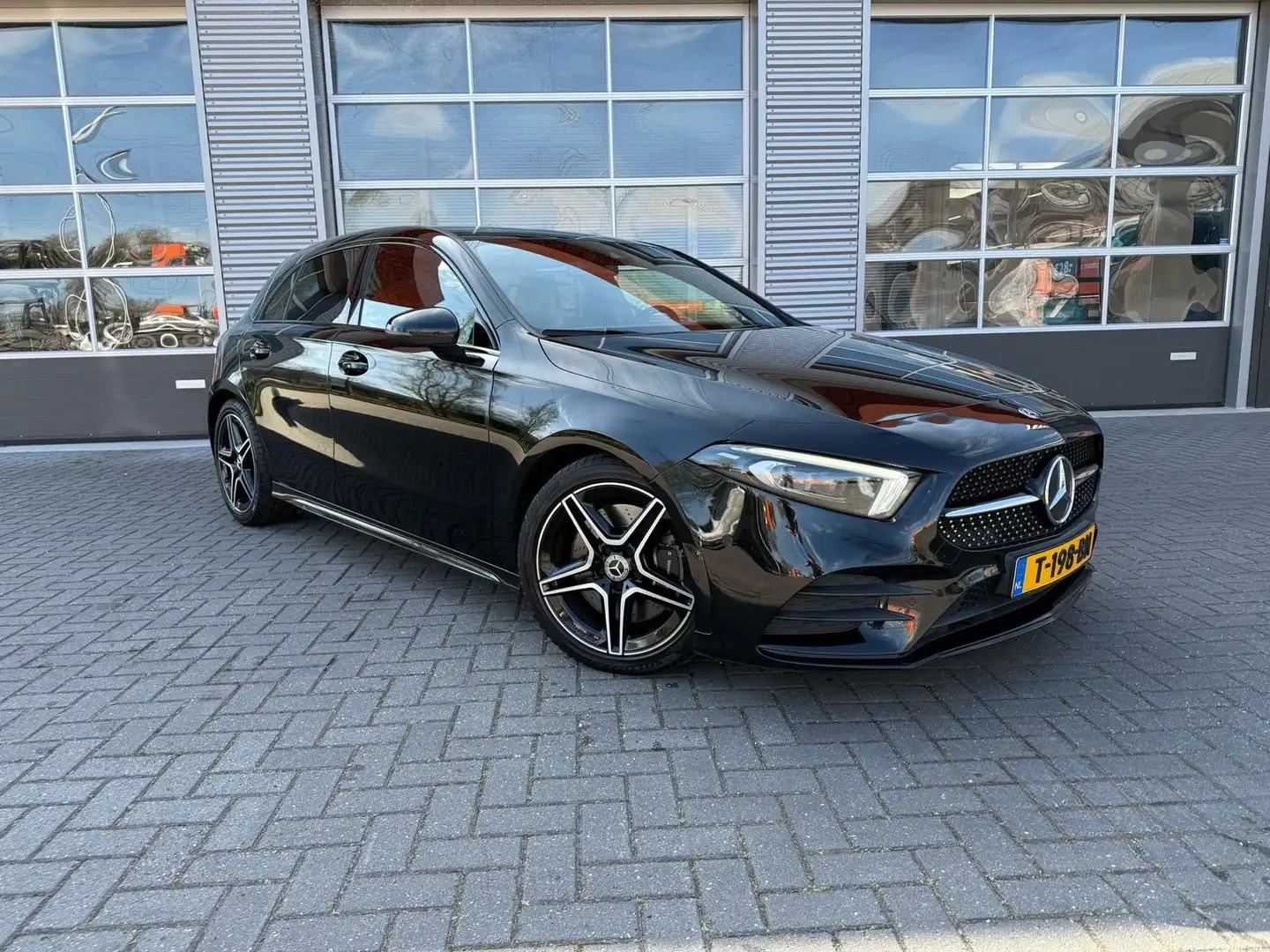 Mercedes-Benz A 250 PANO | AMG NIGHT PAKKET | AUT | ARC | PDC Zwart - 1