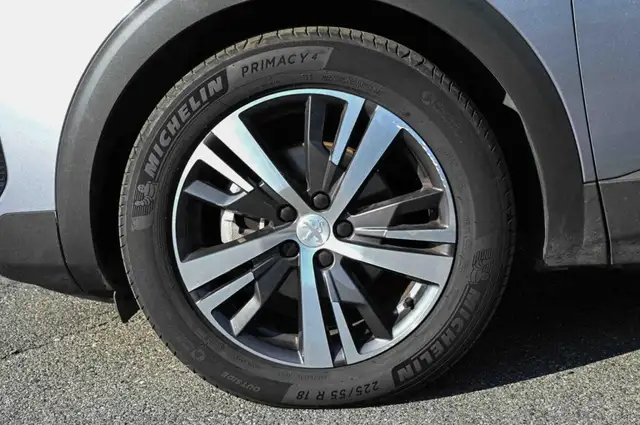 Peugeot 3008 view 10