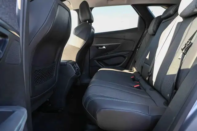 Peugeot 3008 view 15